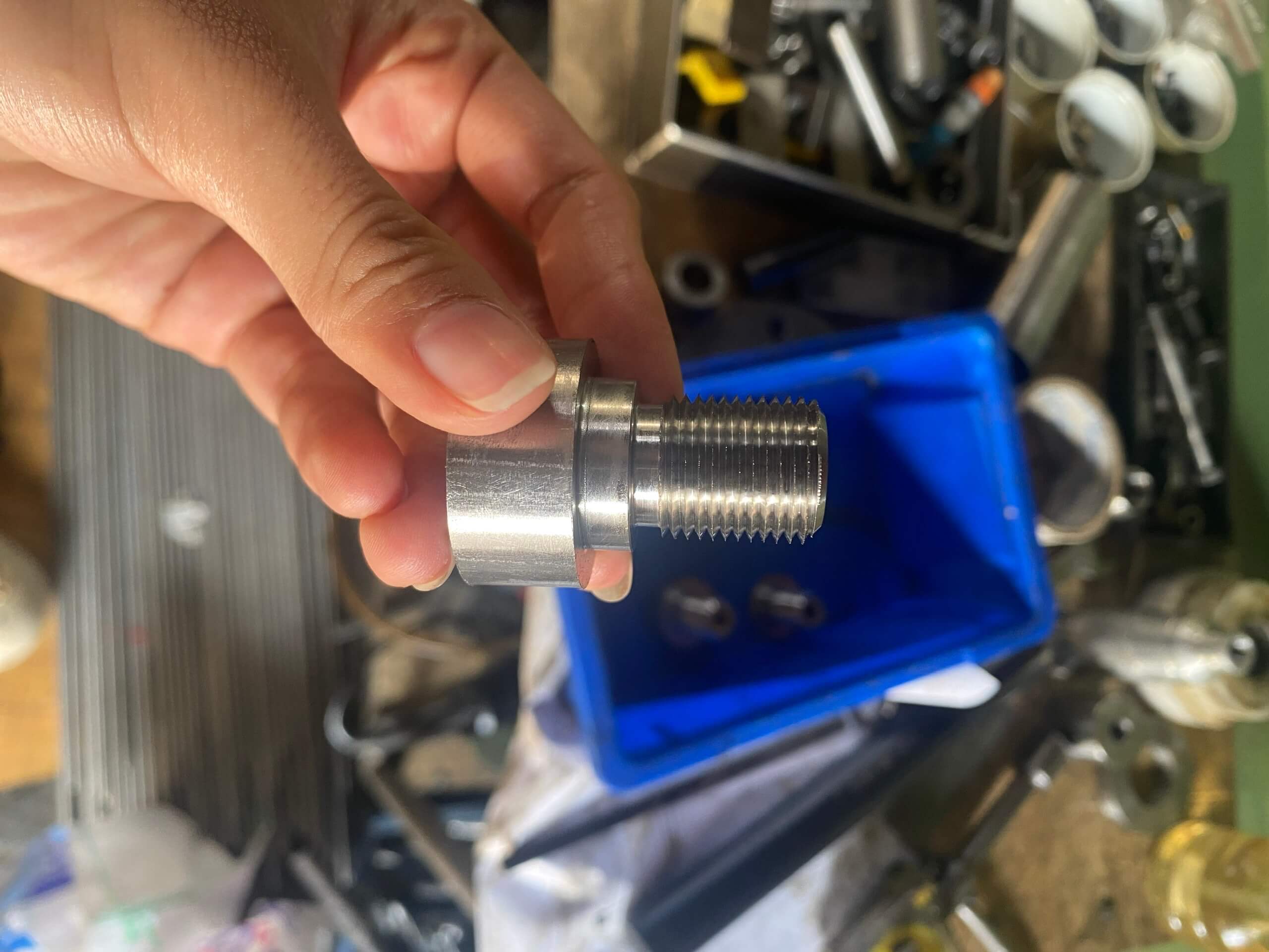ảnh ốc tại xưởng Phúc Vinh 