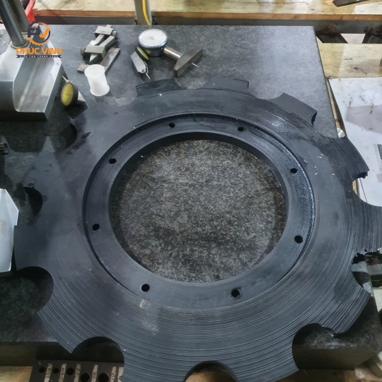 Gia Công Sao Cao su Kỹ Thuật TPHCM